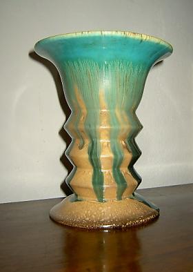 Keramická váza,  Art deco, kubizující