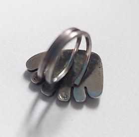 Stříbrný prsten s tyrkysem  (indiáni Navajo)